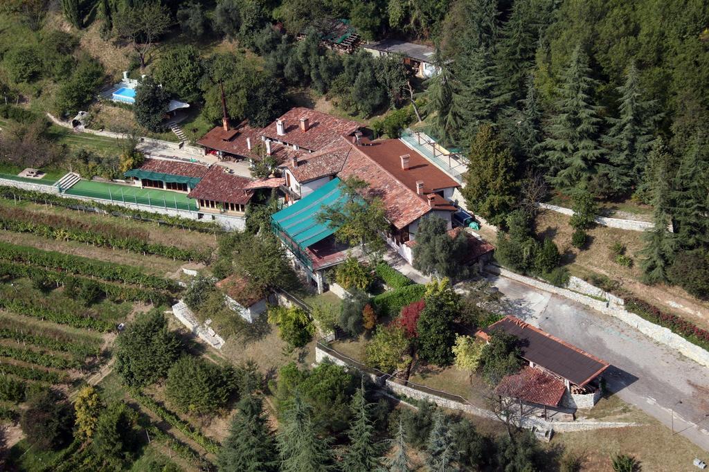 مبيت وإفطار تريسكوري بالنياريو Agriturismo Il Mirabile المظهر الخارجي الصورة
